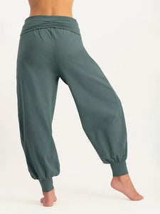 Urban Goddess Rhea Yoga Pants - Forest