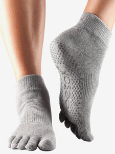 Toesox Full Toe Ankle Grip Socks - Heather Grey